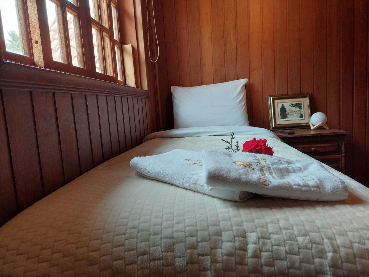 Mansao Austriaca Guesthouse Campos do Jordao Ngoại thất bức ảnh